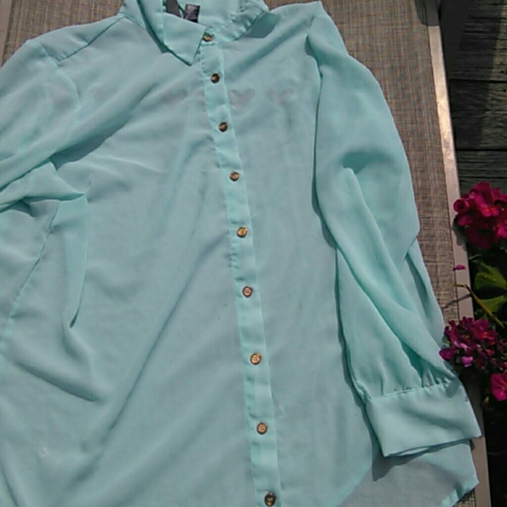 Flirty blue blouse